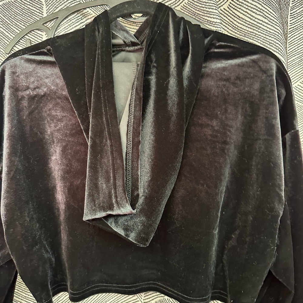 Wild Fable Cropped Sweater Womens M Black Hooded Open Front Long Sleeve <<263>> - Picture 6 of 8